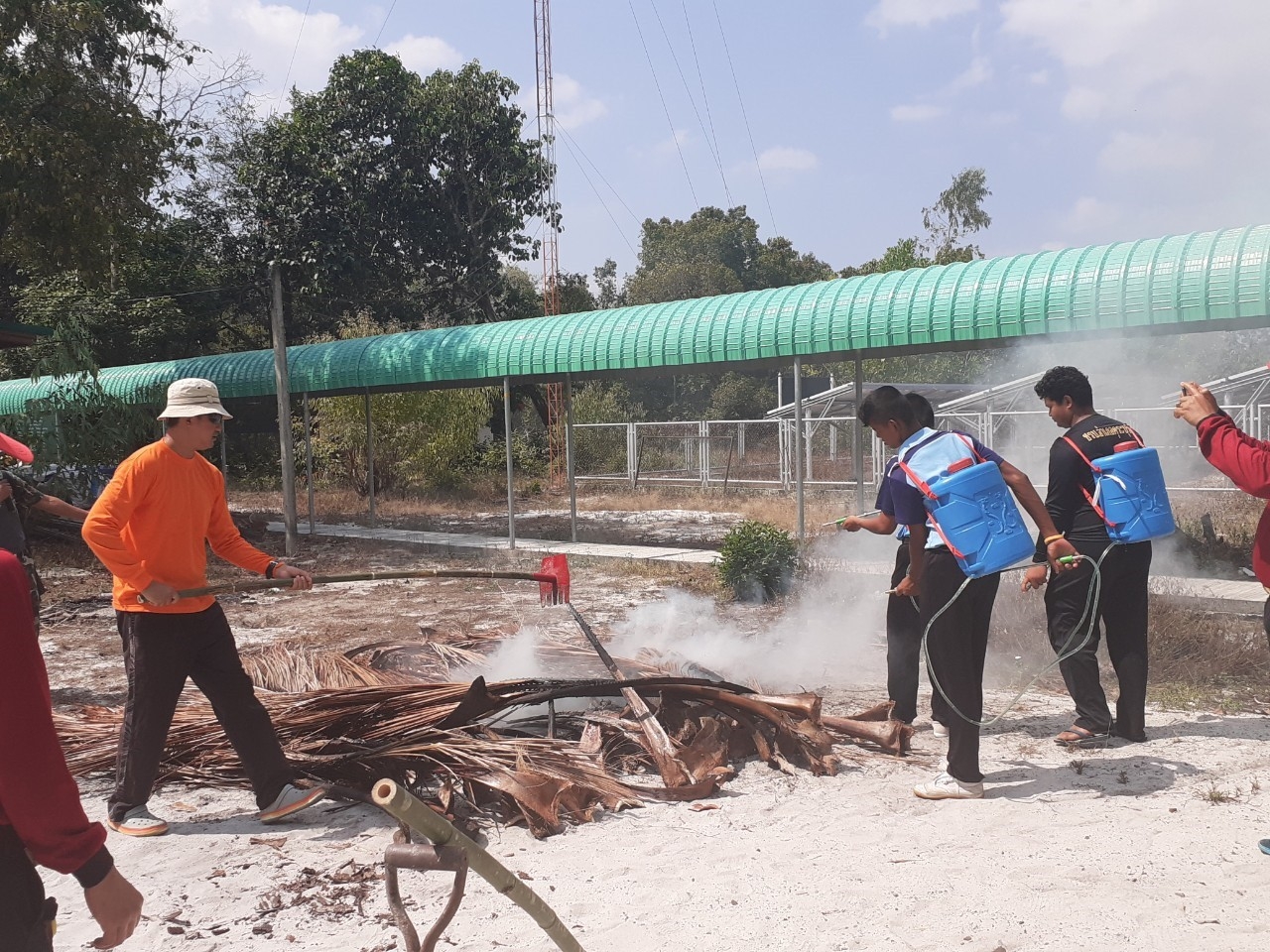 โครงการอบรมและวิธีการดับไฟป่า